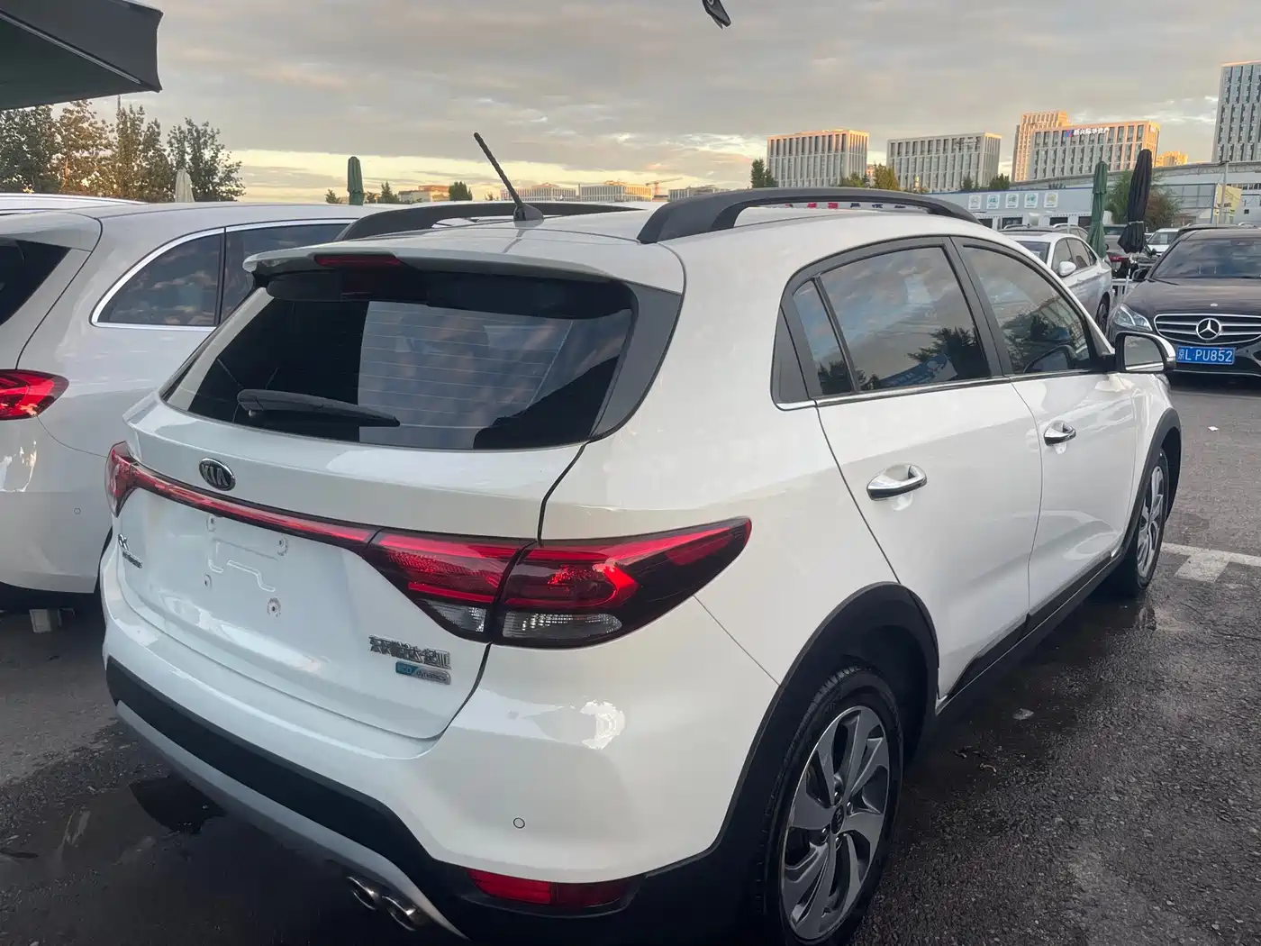 Kia KX CROSS 2019 2018 1.6L Automatic Smart Sunroof Edition
