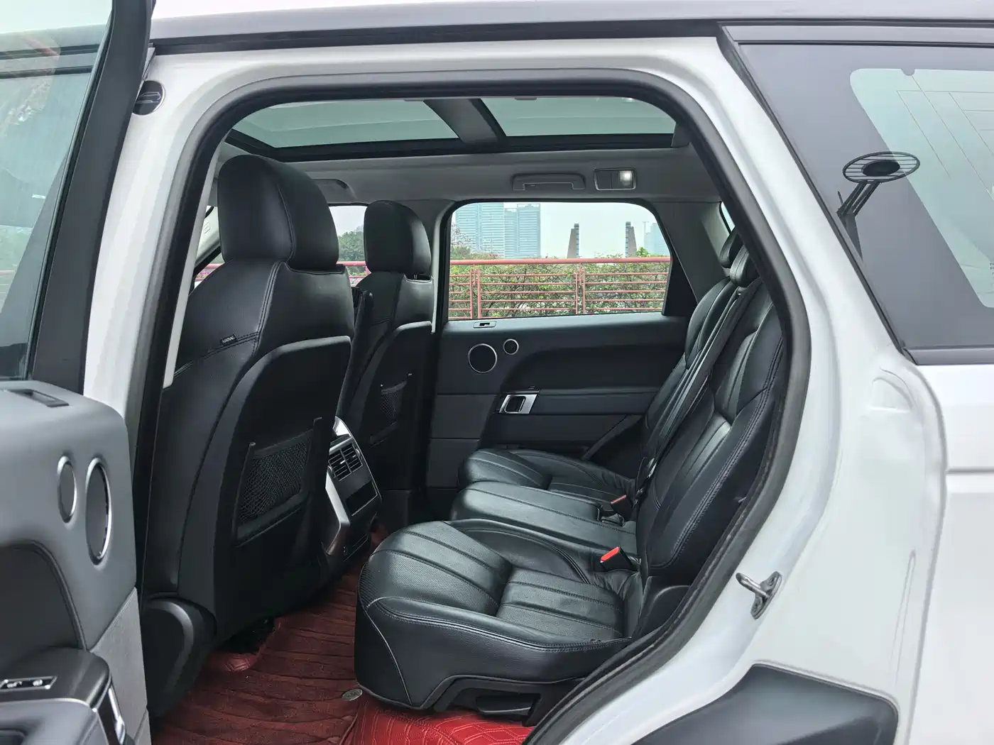 Land Rover Range Rover Sport 2015 3.0 SDV6 HSE DYNAMIC фото 5