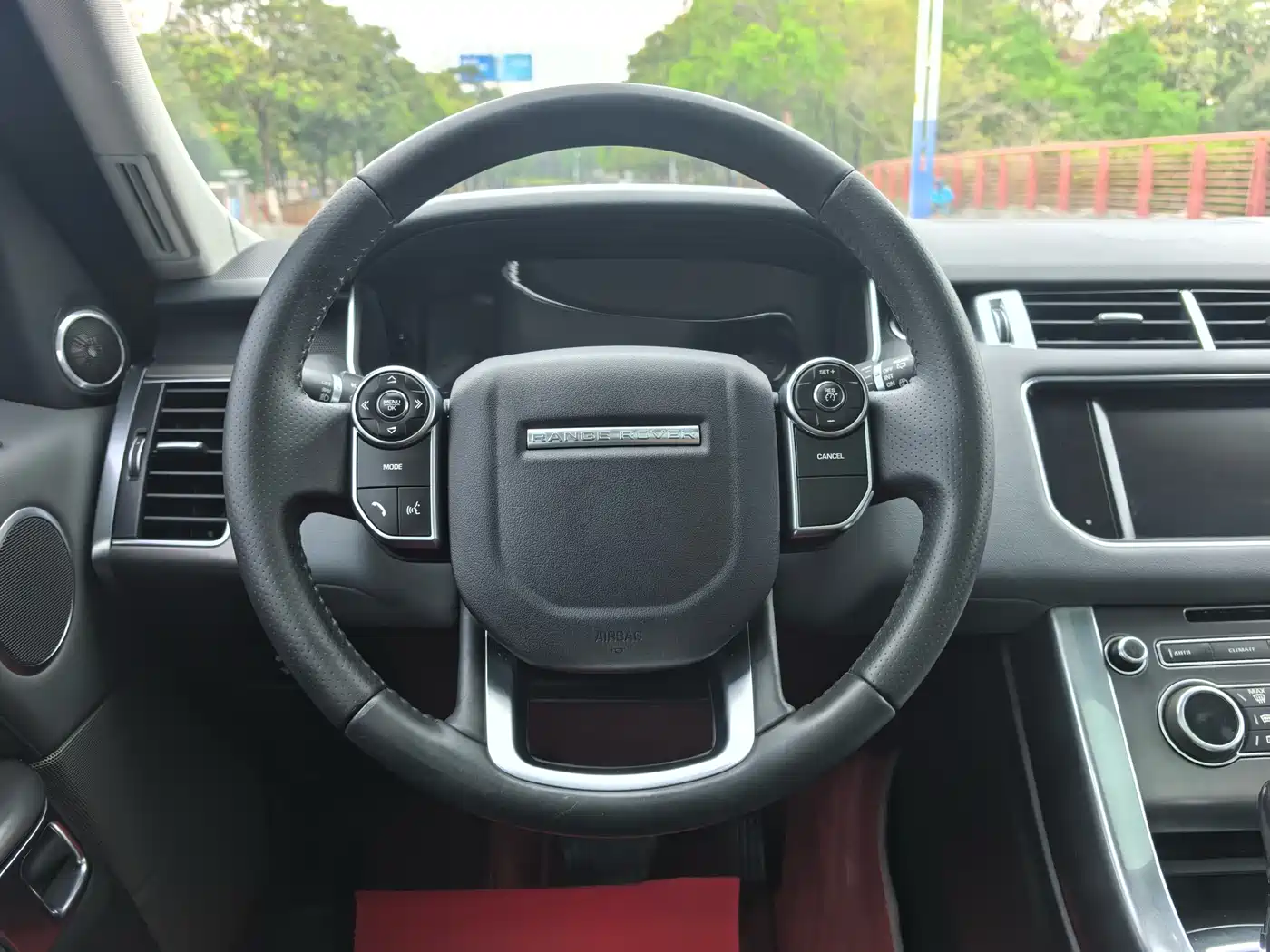 Land Rover Range Rover Sport 2015 3.0 SDV6 HSE DYNAMIC фото 16