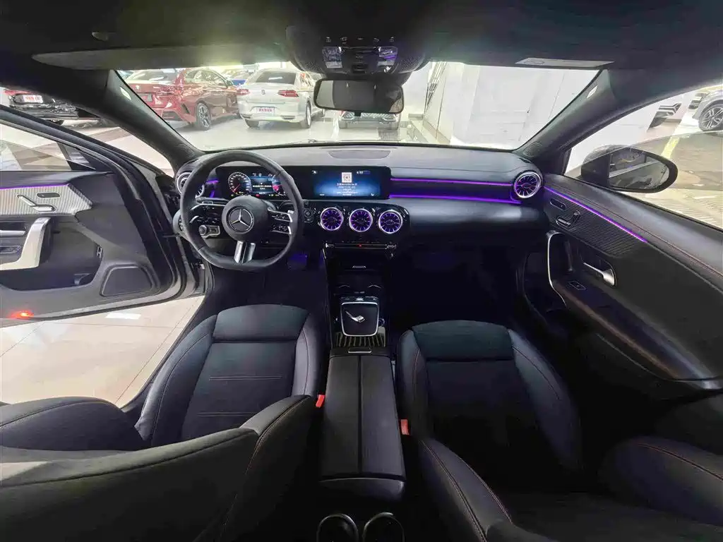 Mercedes-Benz A-Class 2025 2025 A 200 L Fashion Edition