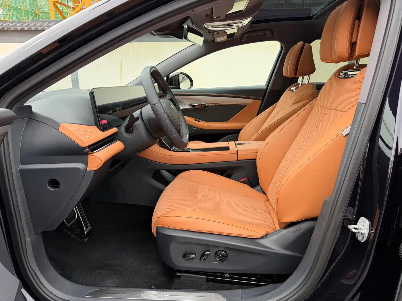 Voyah Auto VOYAH Zhuiguang 2024 PHEV AWD Ultra Long Range Flagship фото 6