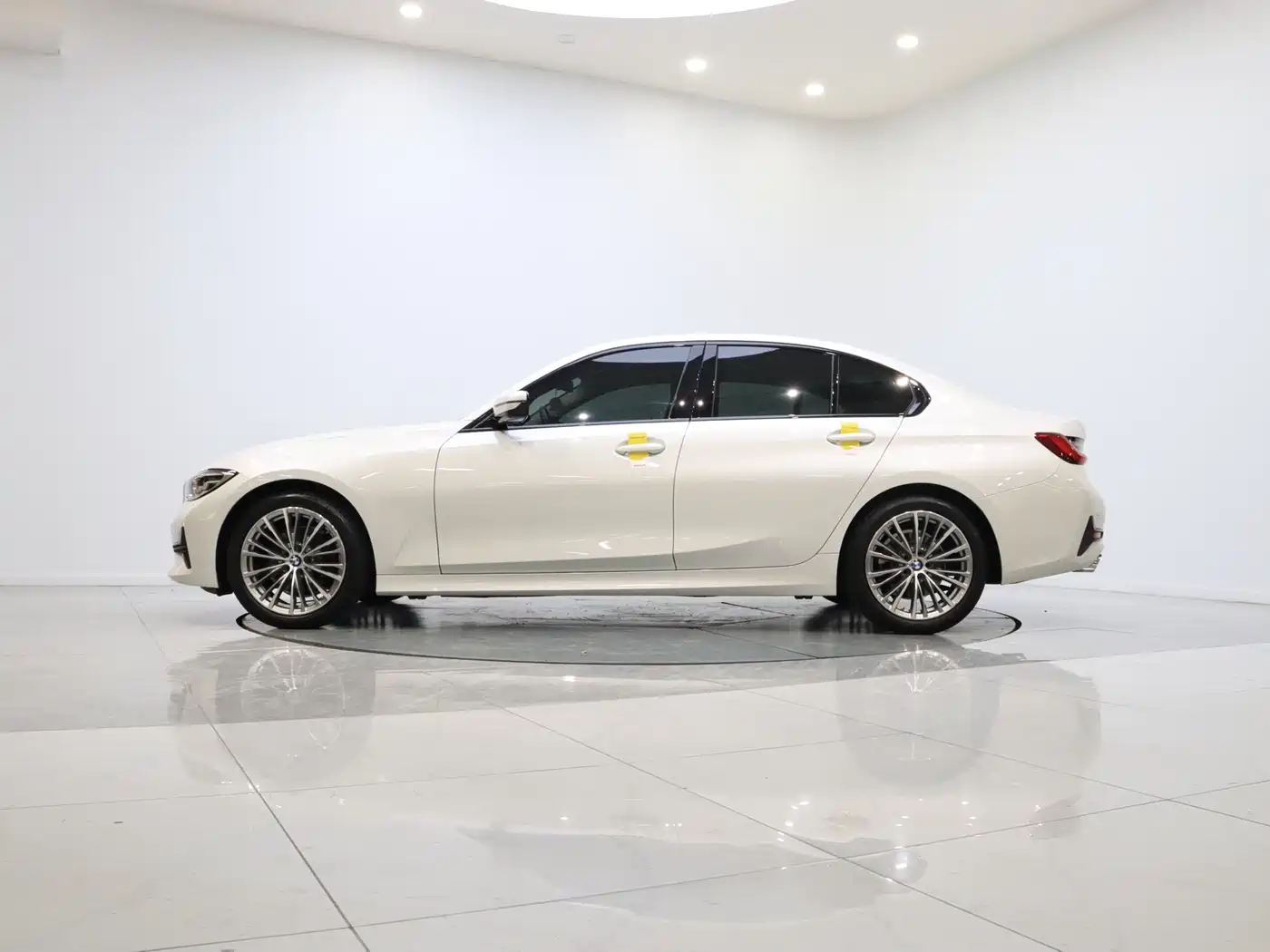 BMW 3 Series 2022 320i Sport Package фото 7