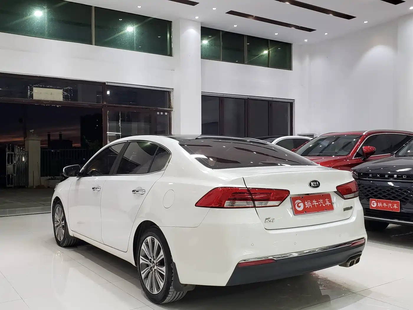 Kia K4 2014 1.8L Automatic DLX фото 13