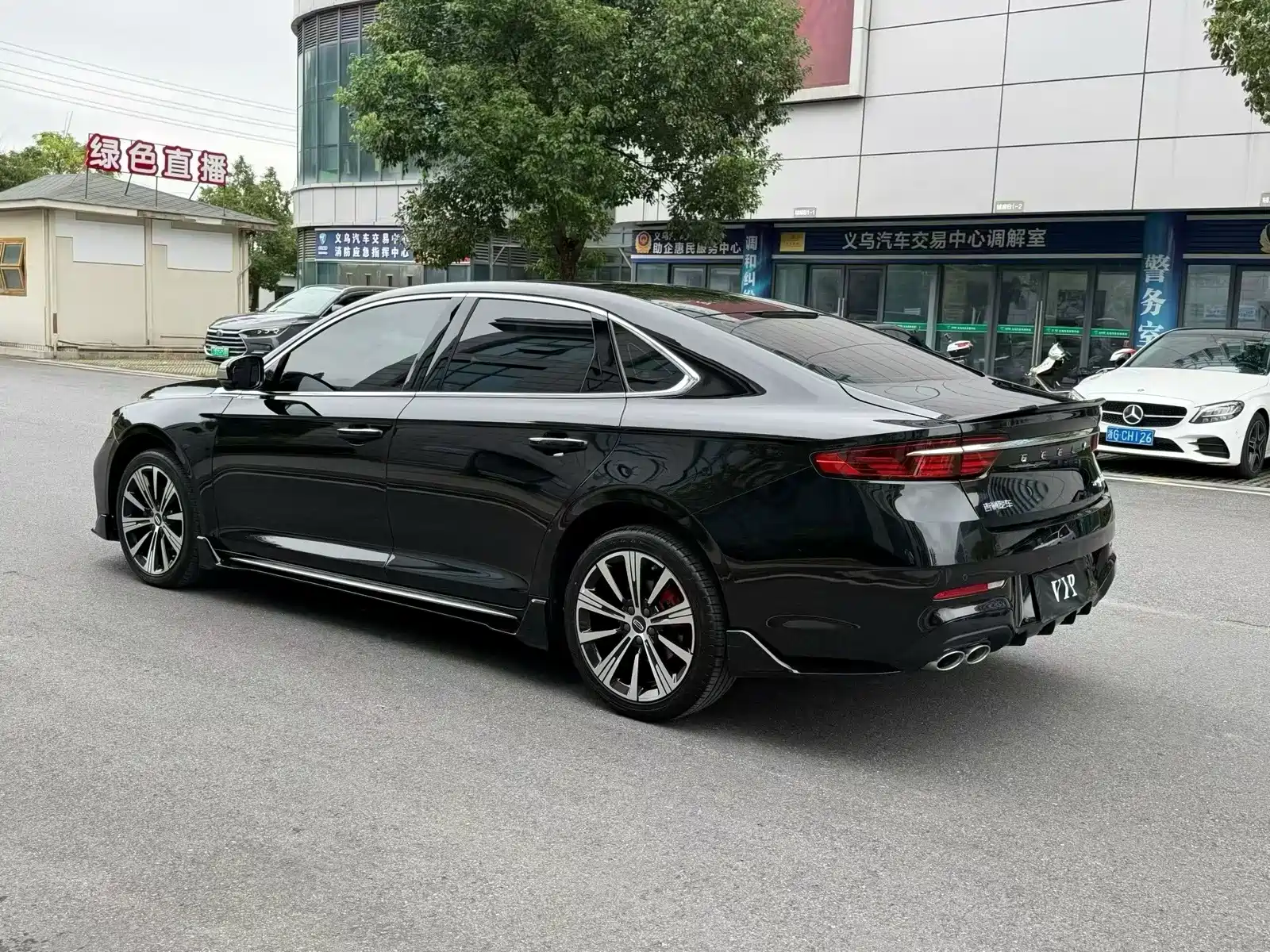 Фото 9 - Geely Preface