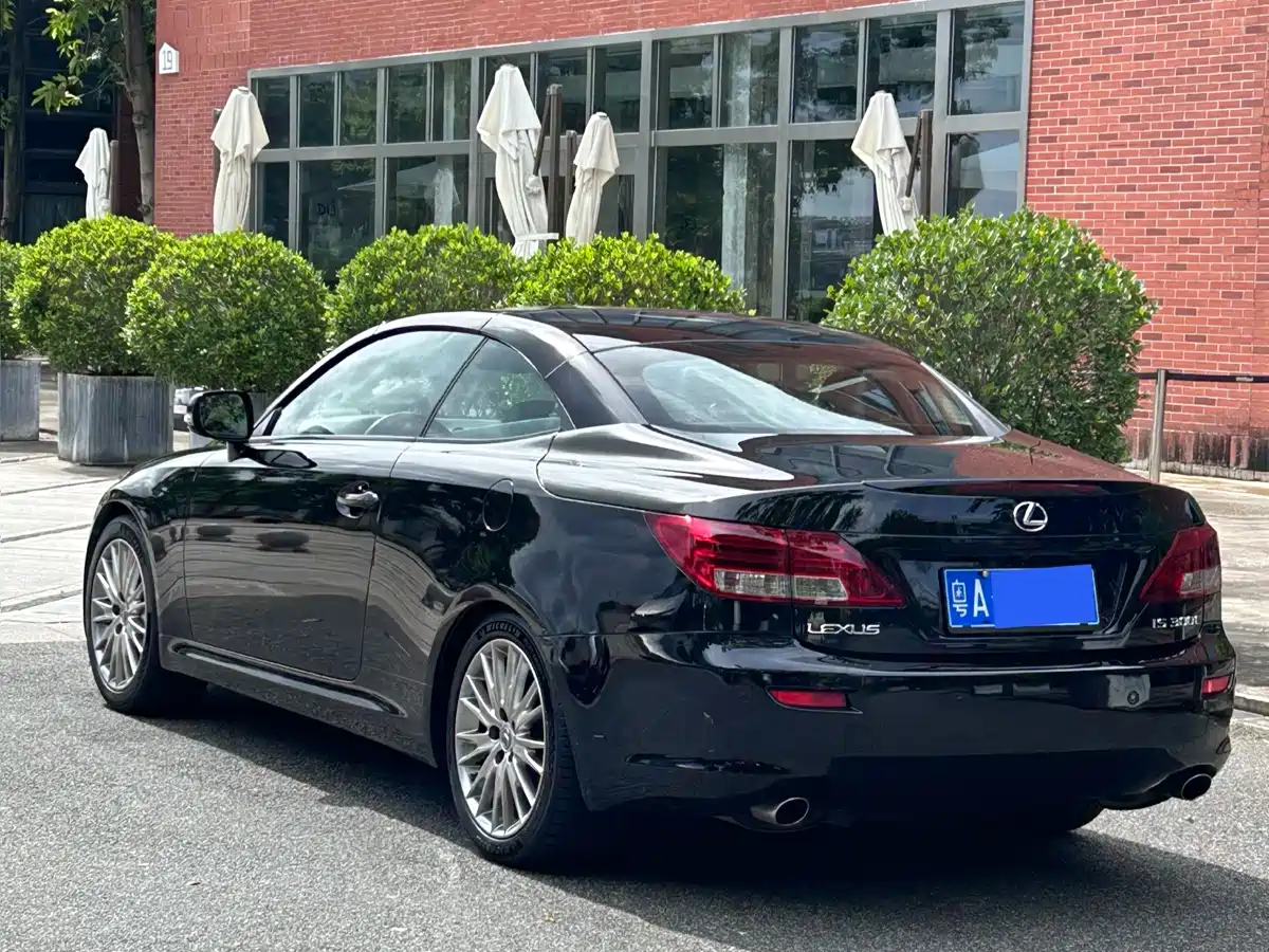Lexus IS 2010 2009 300C
