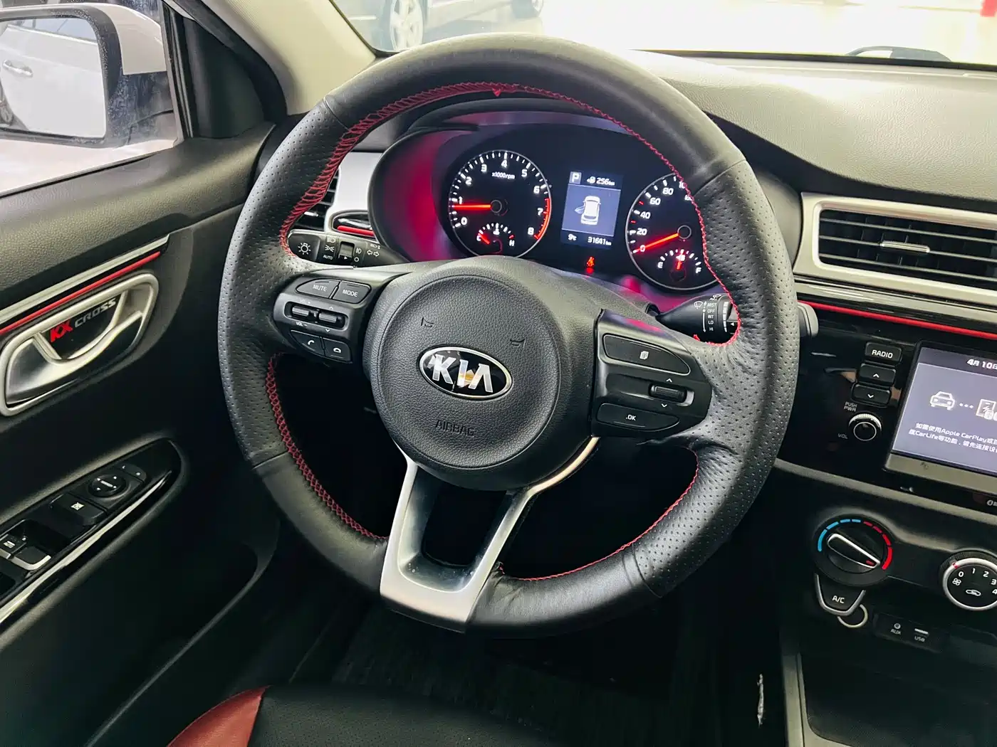 Kia KX CROSS 2017 1.4L AT GLS фото 11