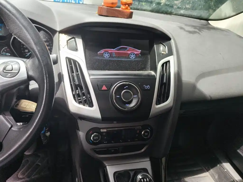 Ford Focus 2015 2012 Sedan 1.6L Manual Trend