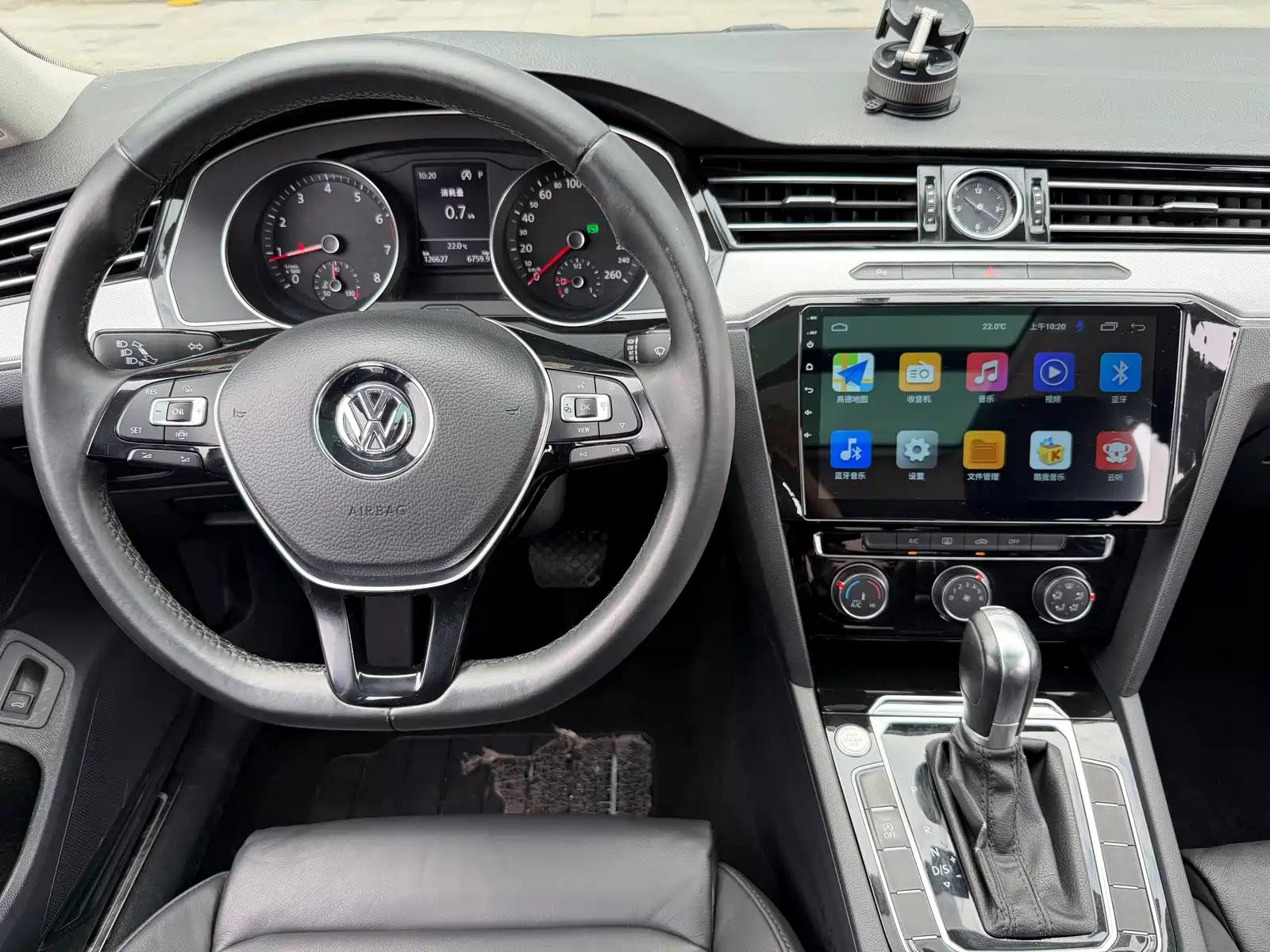 صورة 10 - Volkswagen Magotan