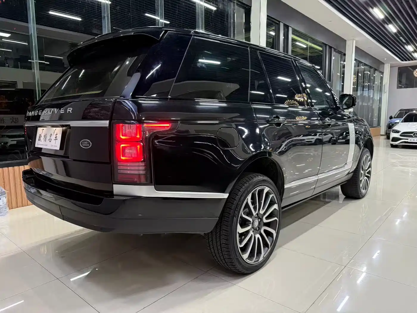 Land Rover Range Rover 2017 3.0 SC V6 Vogue фото 6