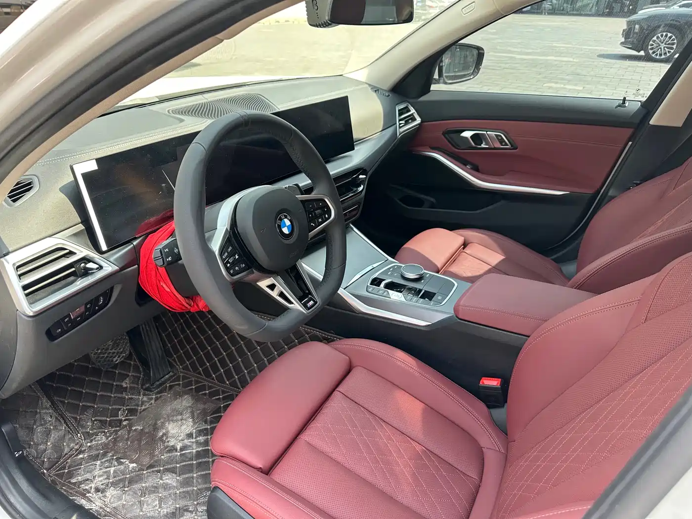 BMW 3 Series 2025 325i M Sport Package фото 11