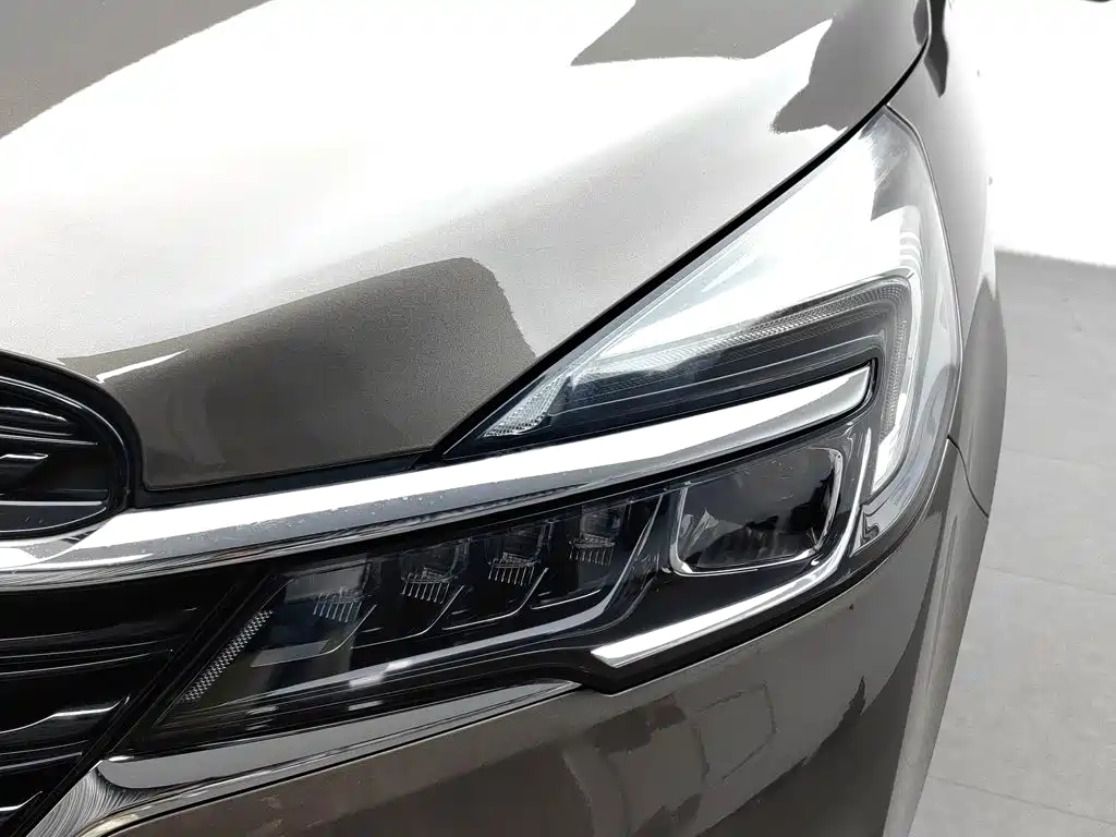 Фото 7 - Buick GL8