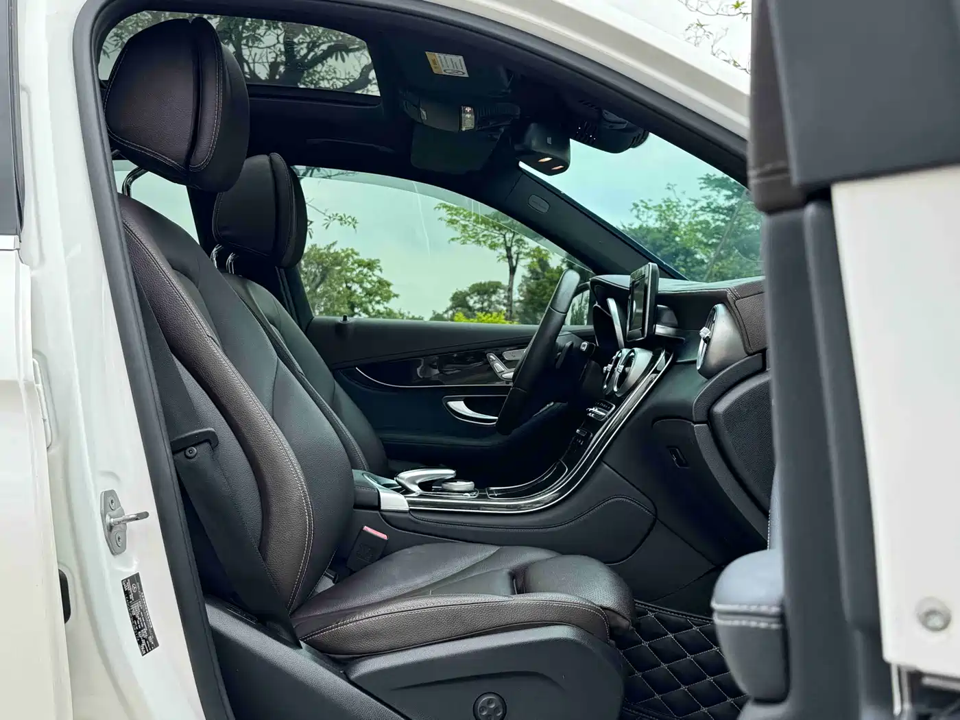 Mercedes-Benz GLC 2017 GLC 260 4MATIC Luxury фото 11