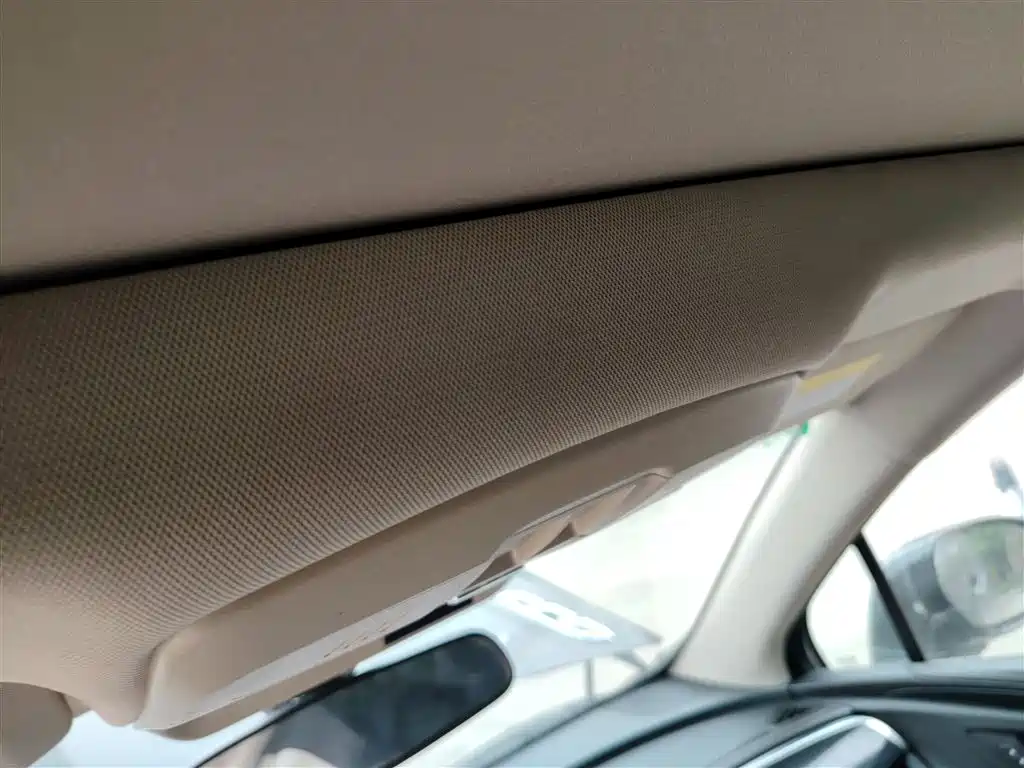 Buick Envision Plus 2017 20T FWD Premium фото 18