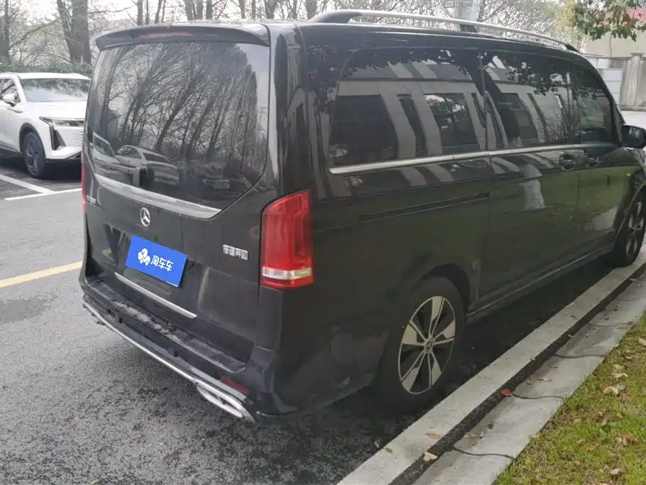 MERCEDES-BENZ V CLASS