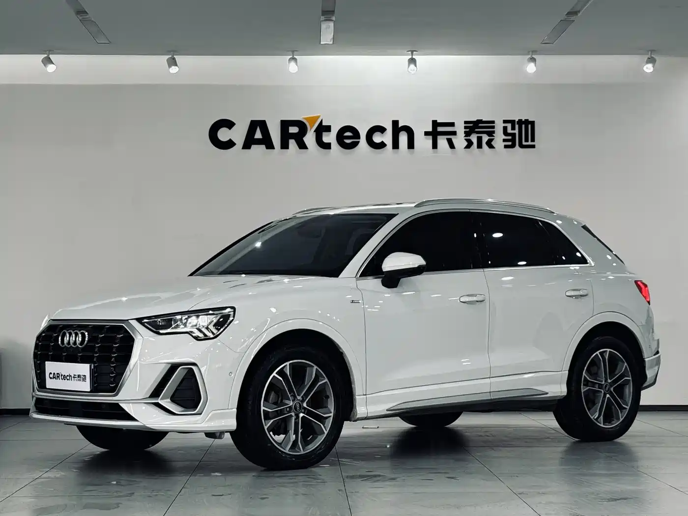 Audi Q3 2021 40 TFSI Fashion Sport