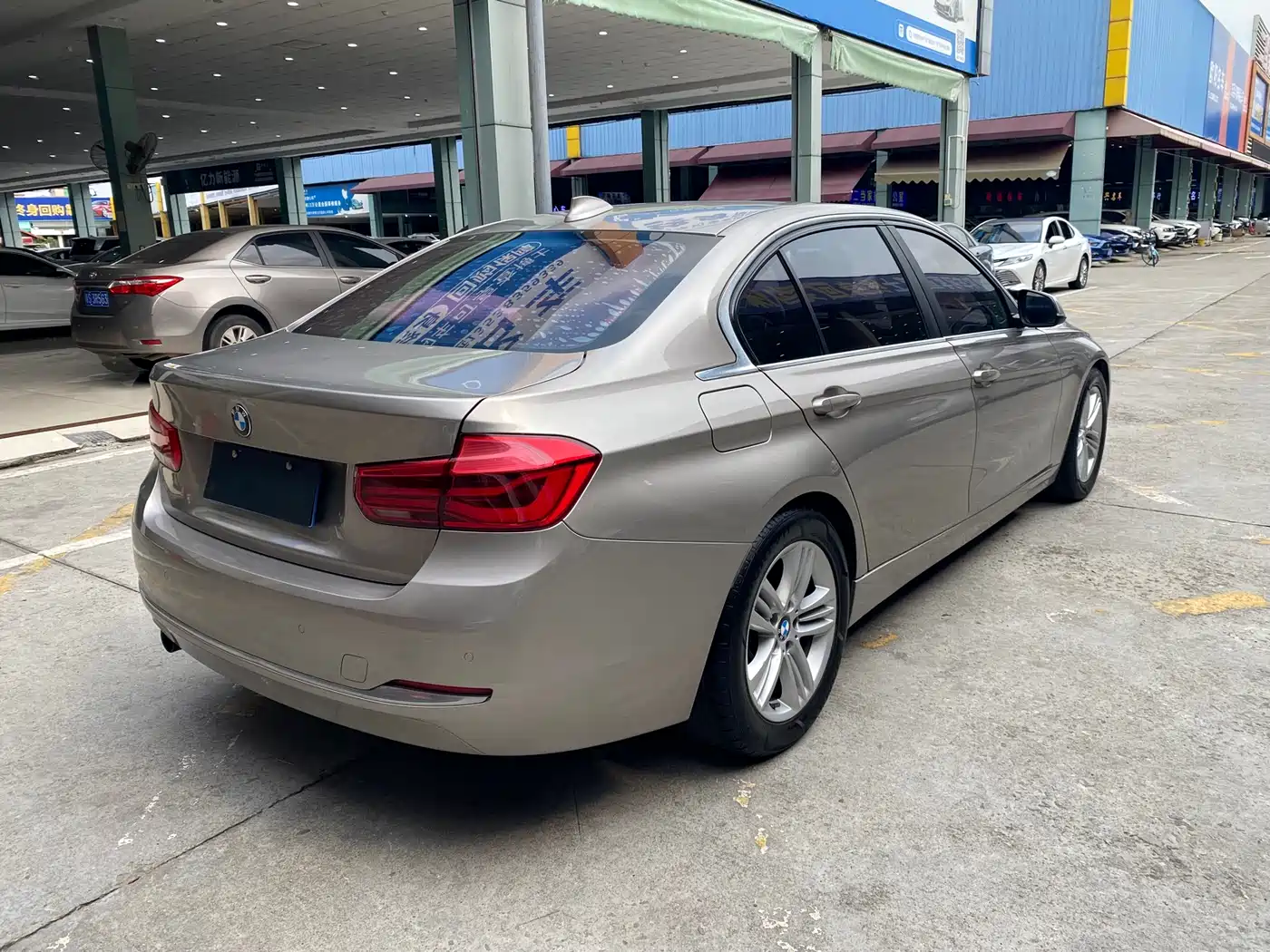 BMW 3 Series 2016 320Li Progressive фото 4