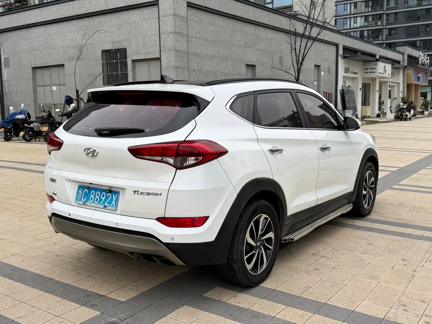 HYUNDAI TUCSON