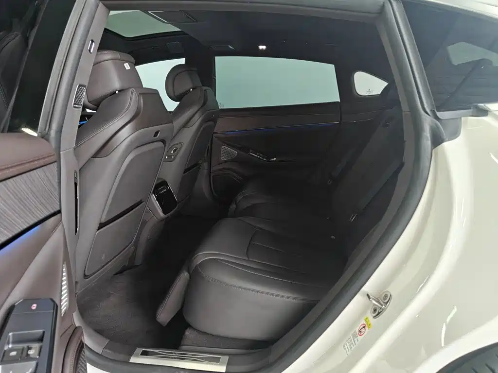 Denza Z9 2025 2024 Model 1100km AWD Max Edition
