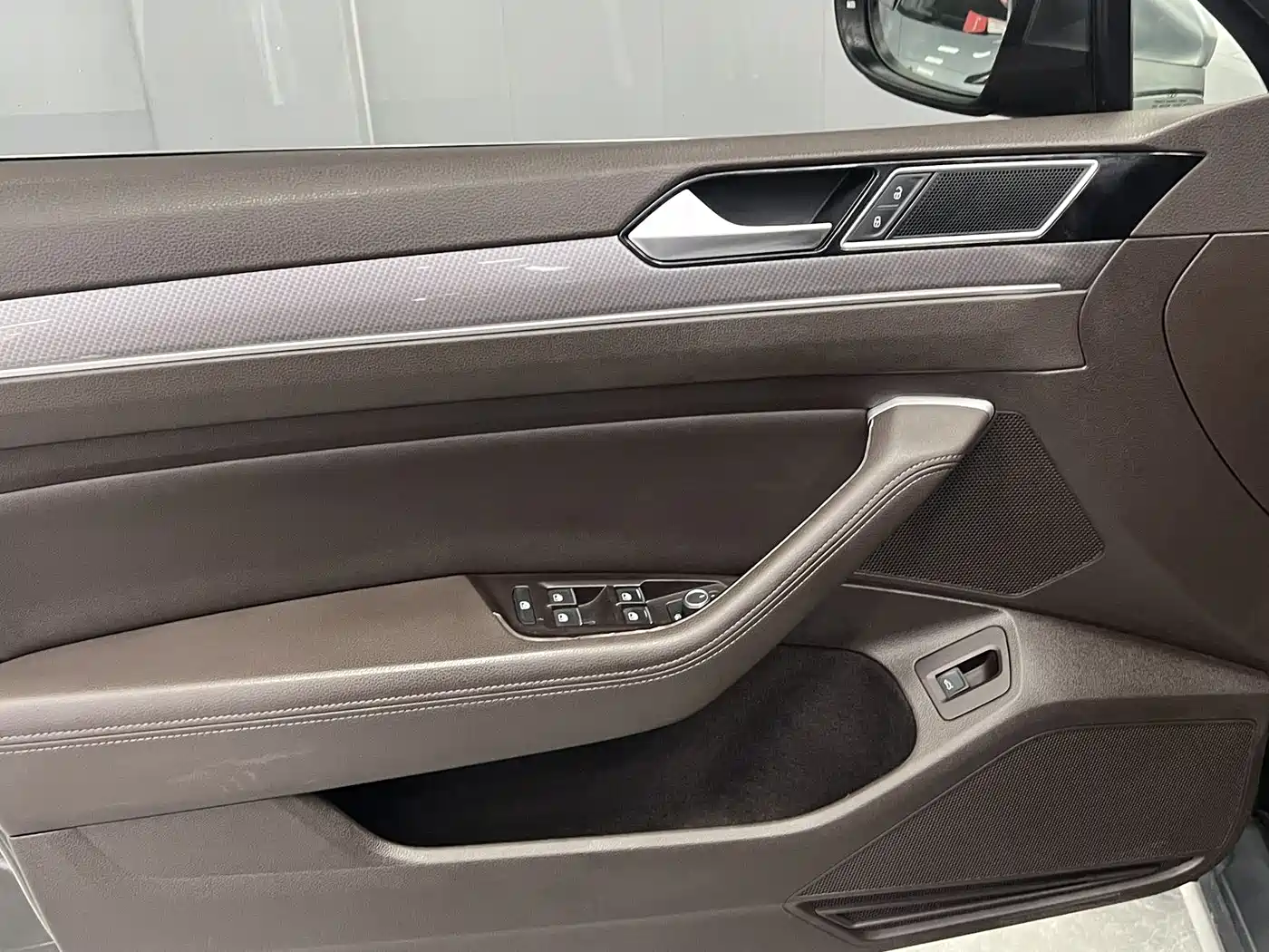 Volkswagen Weilan 2016 380TSI 4WD Explorer Edition фото 13