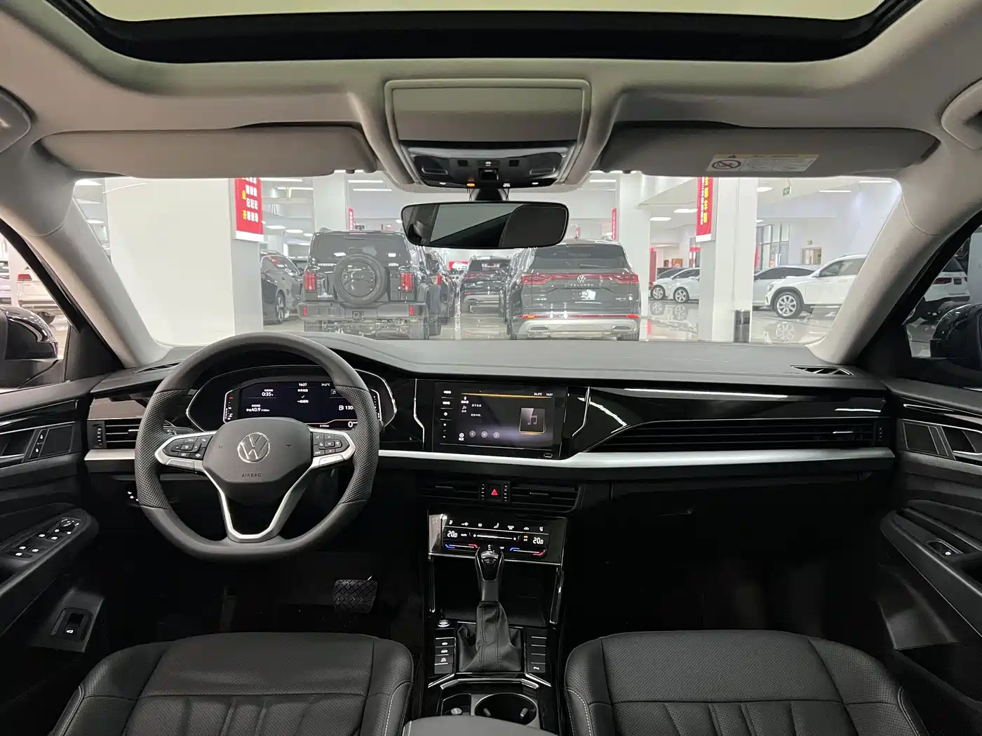 Volkswagen Passat 2026 2026 Outstanding Edition 380TSI Starlight Dragon Glory Version