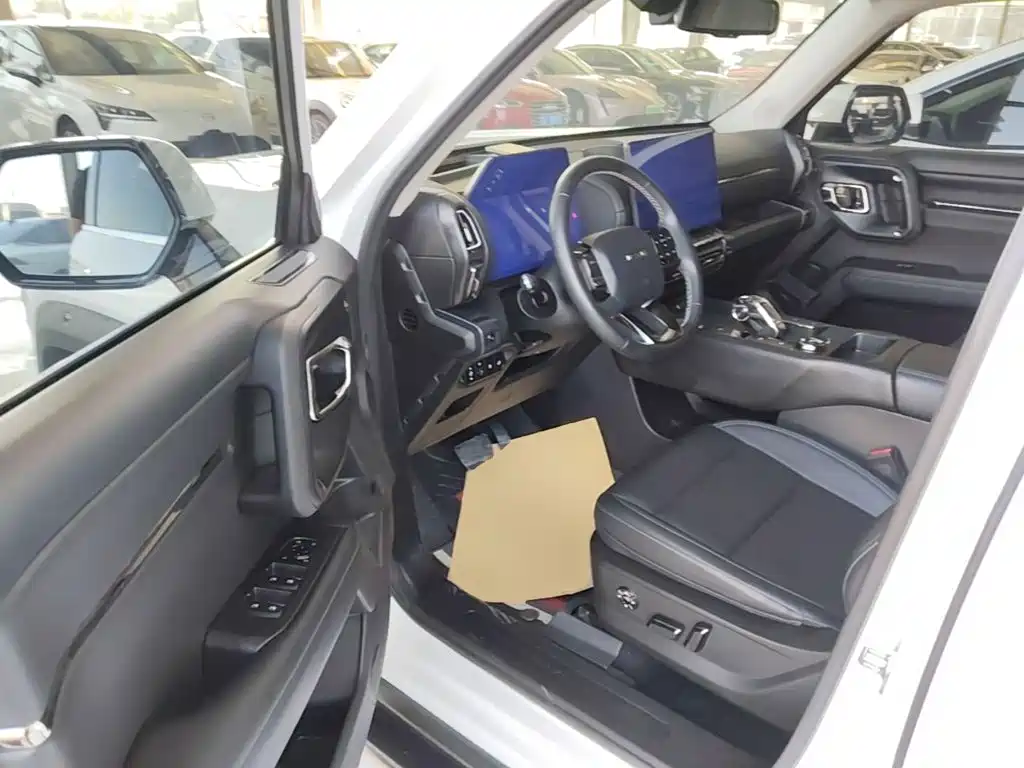 Haval Second-Generation Big Dog New Energy 2023 2023 DHT-PHEV 105km Trendy Electric Edition Plus