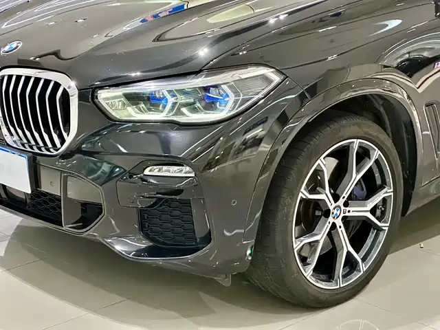 BMW X5 (Import) 2019 xDrive40i Exclusive M Sport Package — фото 3