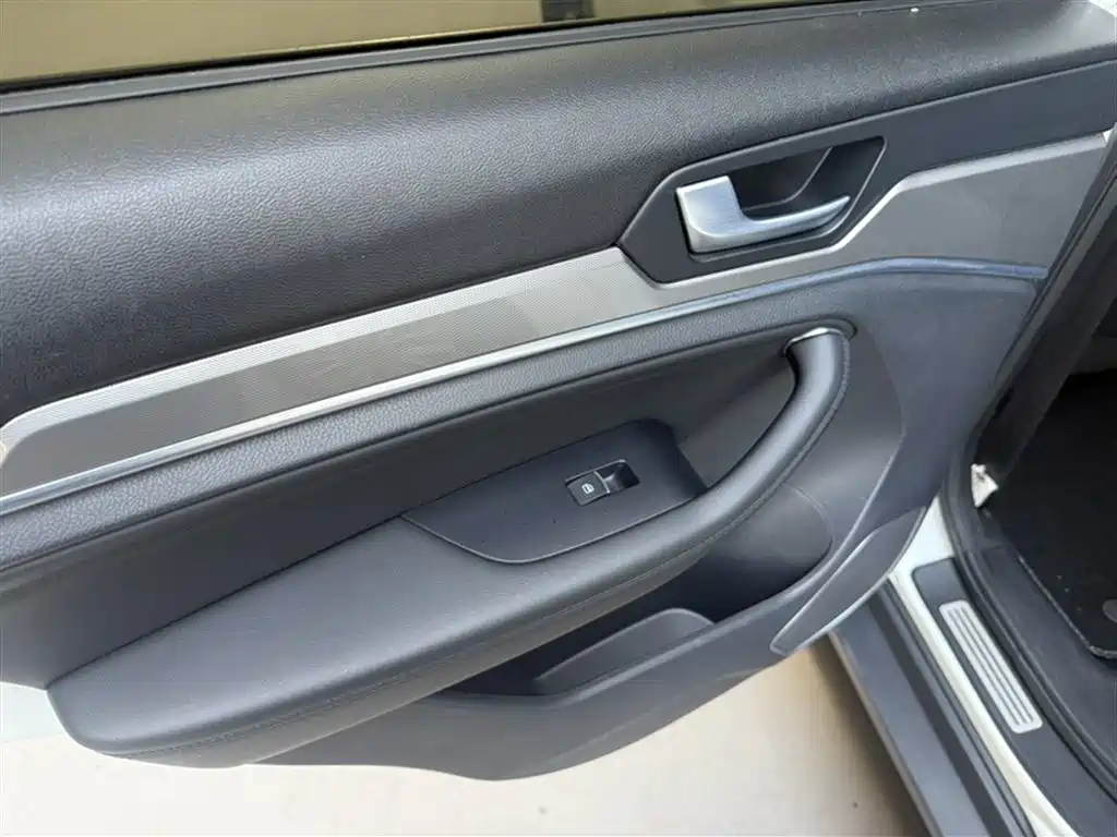 Haval H6 2018 Sport Edition 1.5T Automatic 2WD Elite China V фото 22