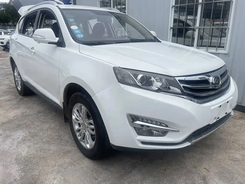 Landwind X5 2017 2016 Plus 1.5T Manual Pioneer Edition