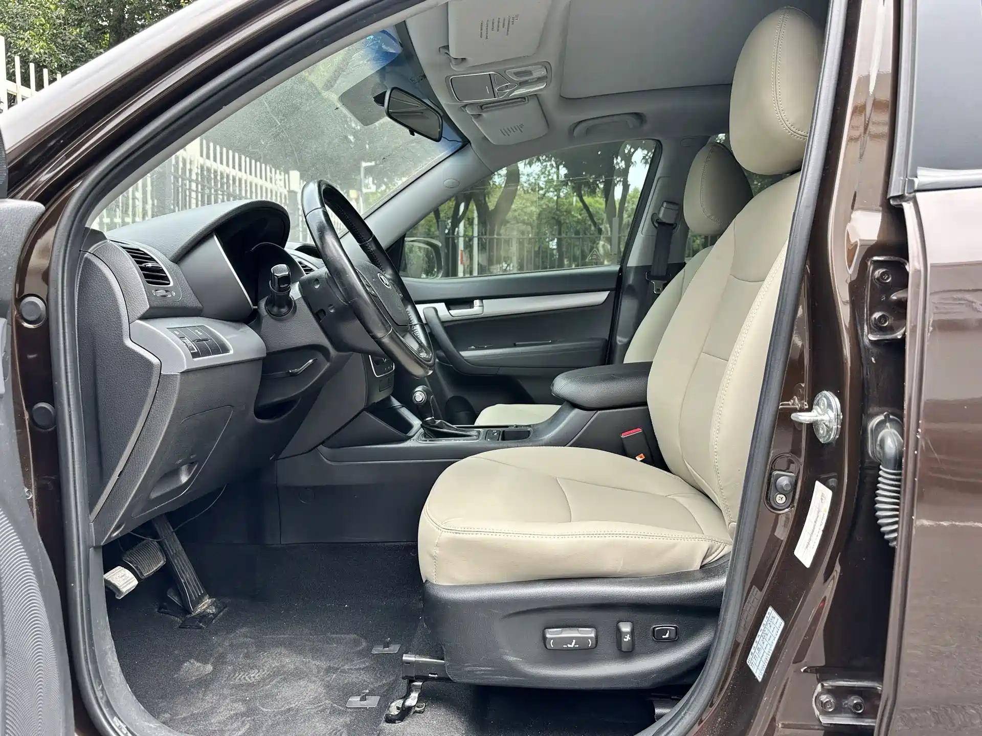 Фото 8 - Kia Sorento