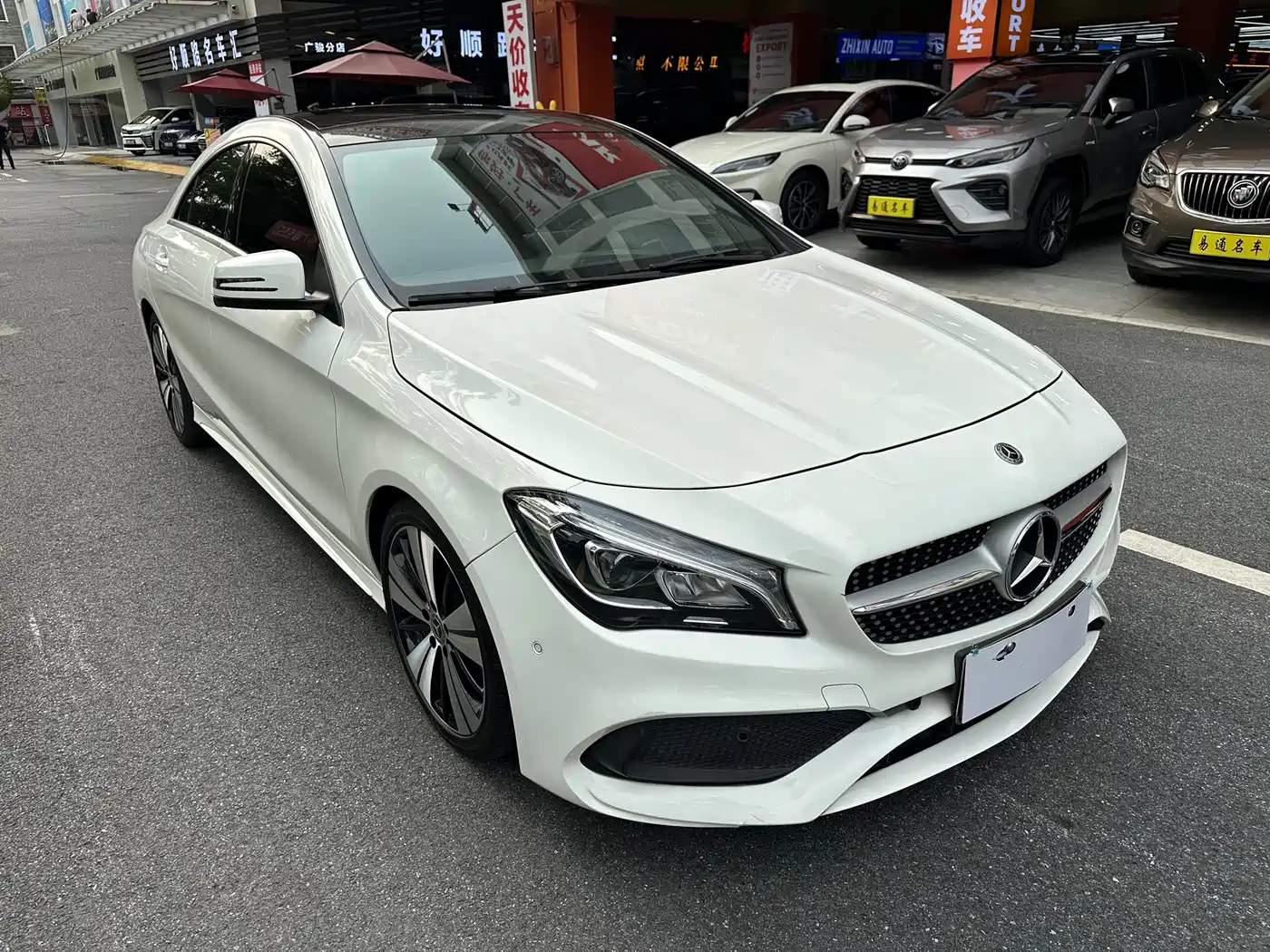 Mercedes-Benz CLA (Import) 2018 CLA 200 Fashion Edition фото 3