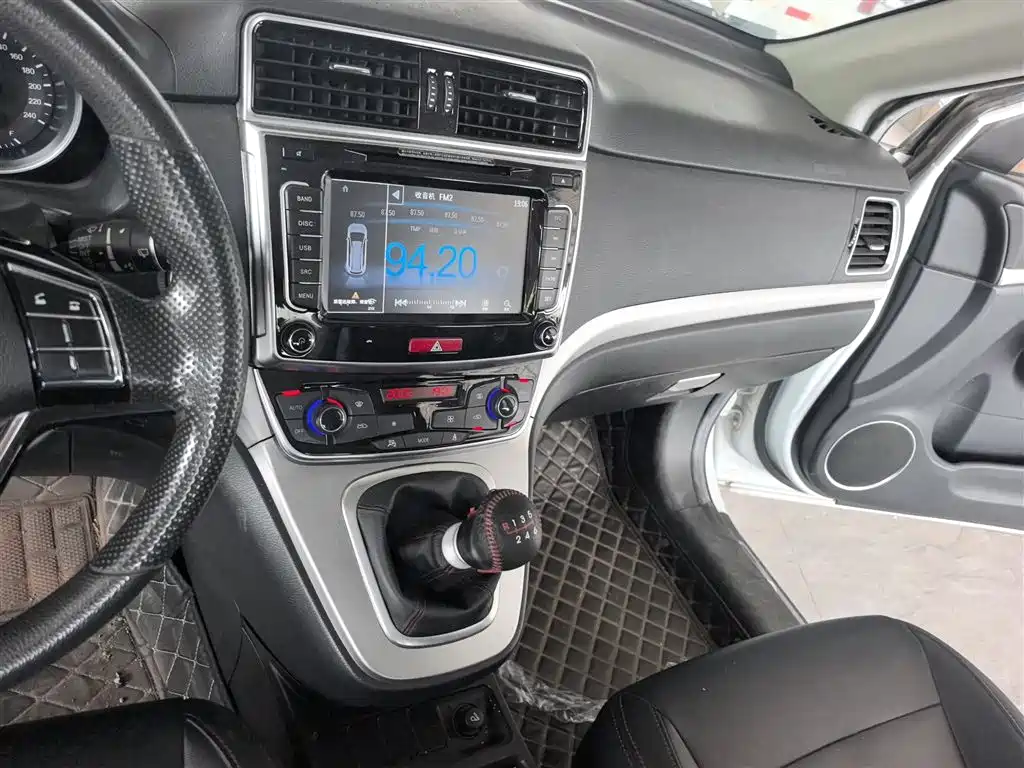 Haval M6 2018 1.5T Manual 2WD Urban фото 13