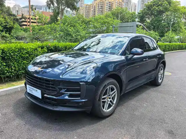 Porsche Macan 2021 Macan 2.0T — фото 1