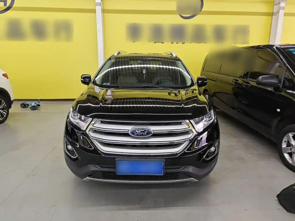 Фото 3 - Ford Edge
