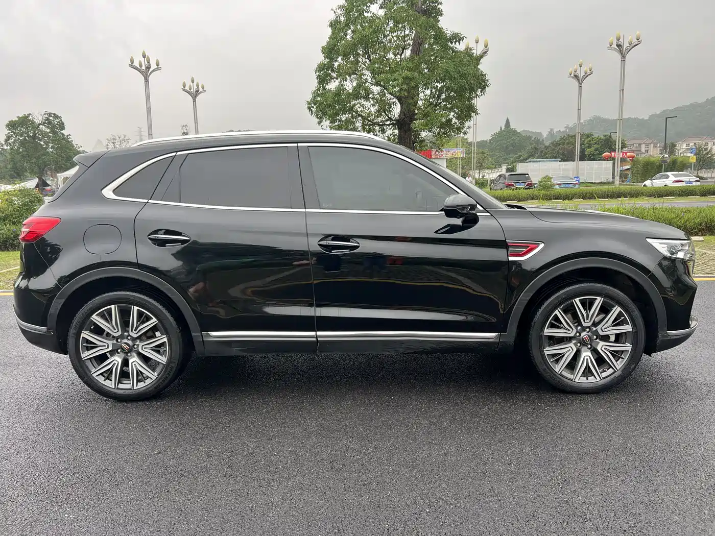 Hongqi HS5 2022 Facelift 2.0T Smart Connect AWD Flagship фото 7