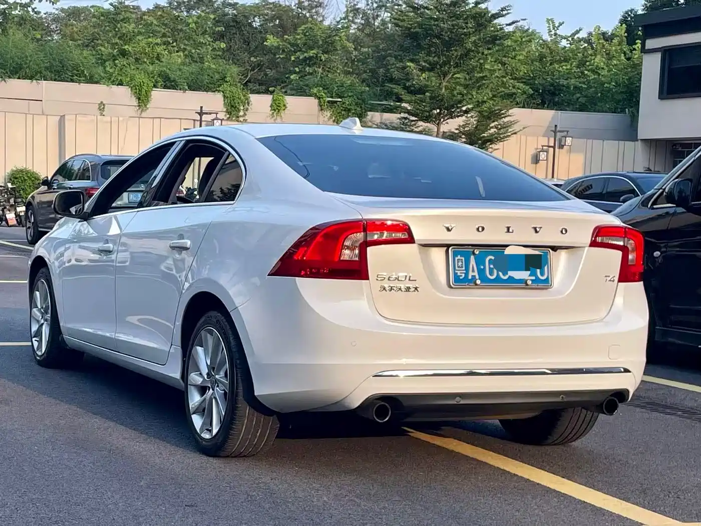 Фото 6 - Volvo S60