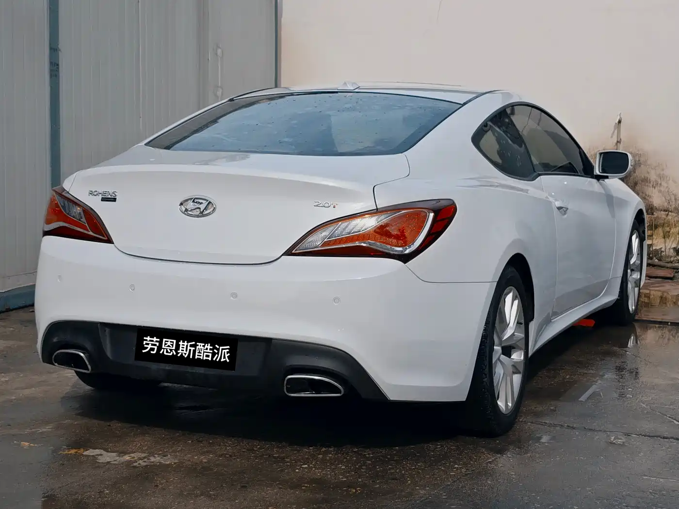 Hyundai Genesis Coupe 2012 2.0T Automatic Elegant Edition фото 14