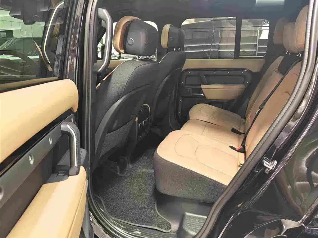 Land Rover Defender 2026 2025 110 3.0T P400 -Dynamic HSE