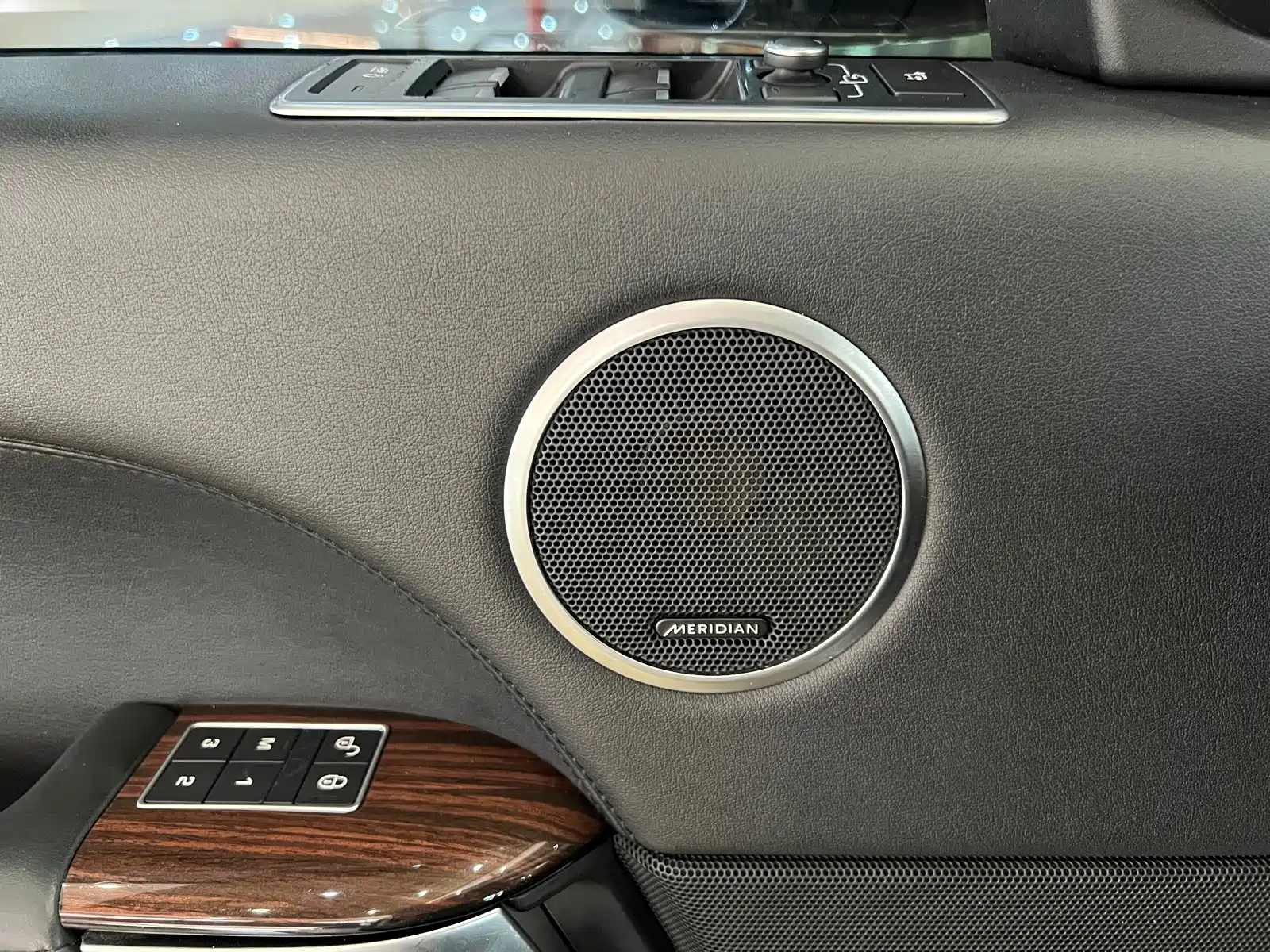 Фото 20 - Land Rover Range Rover