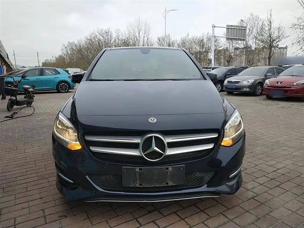 Mercedes-Benz B-Class 2018 B 200 Sport фото 3
