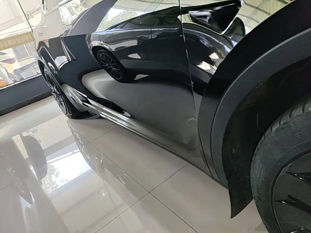 Фото 21 - Tesla Model Y