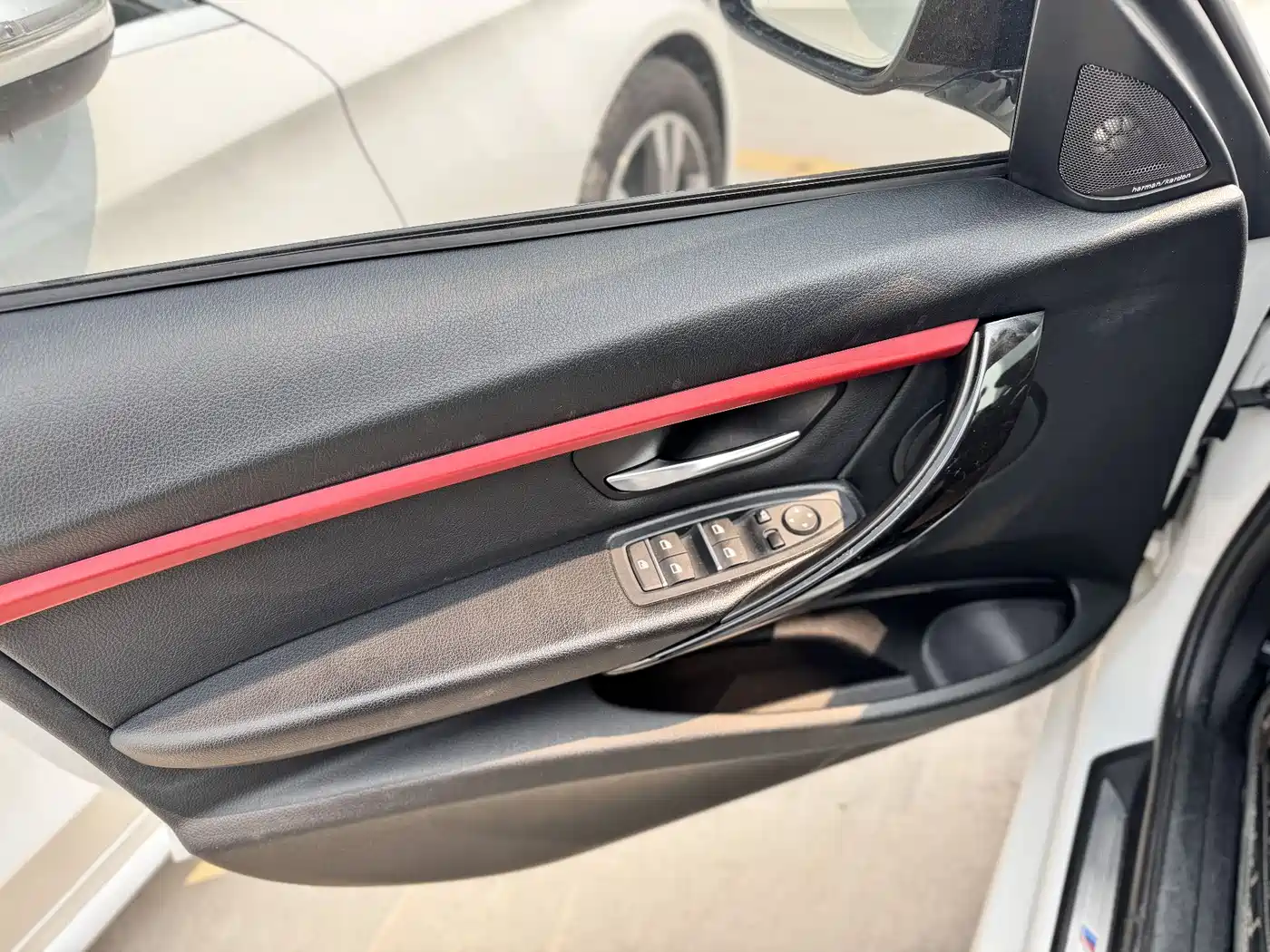 BMW 3 Series 2017 320Li M Sport фото 4