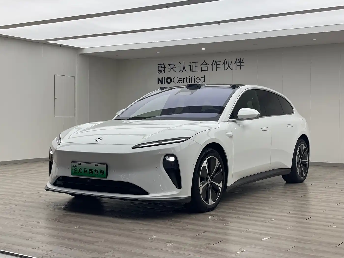 NIO NIO ET5T