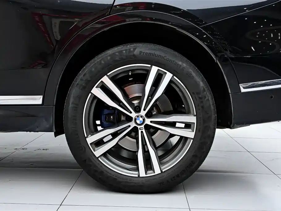 BMW X7 2020 xDrive40i Premium M Sport Package фото 35