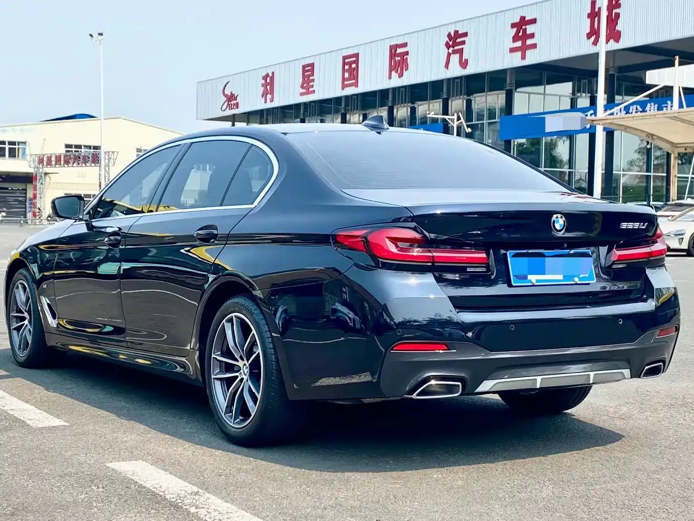 BMW 5 Series 2021 525Li M Sport Package фото 7
