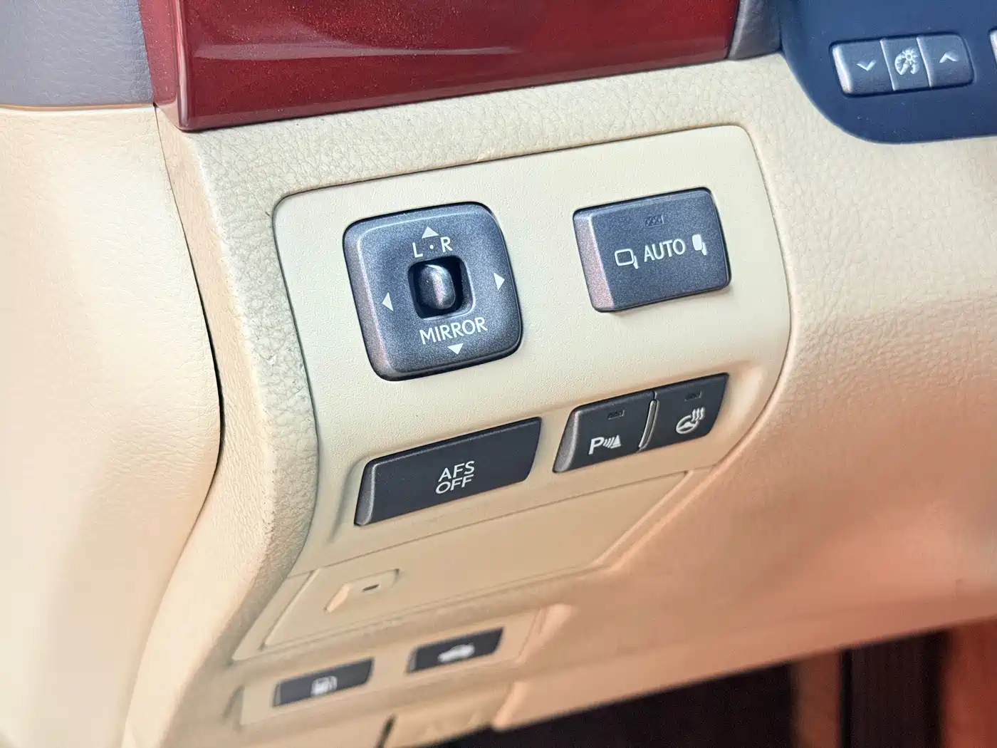 Lexus LS 2006 460L Premium Edition фото 28