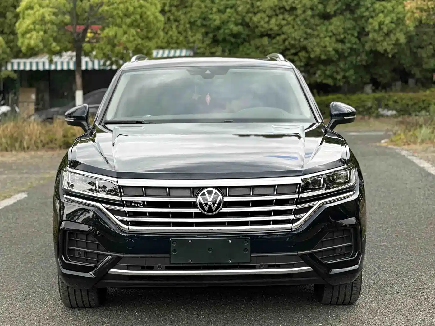 VOLKSWAGEN TOUAREG