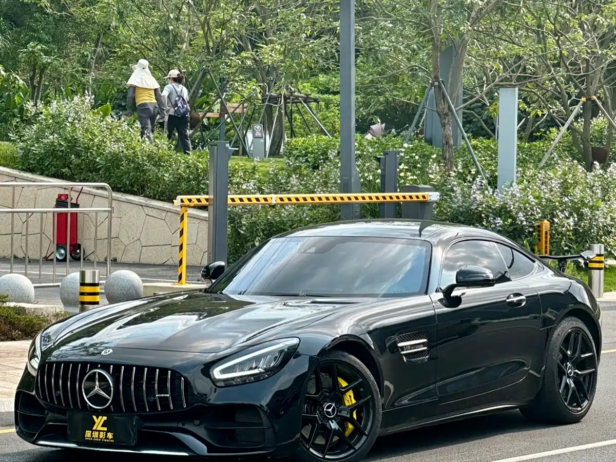 MERCEDES-BENZ AMG GT