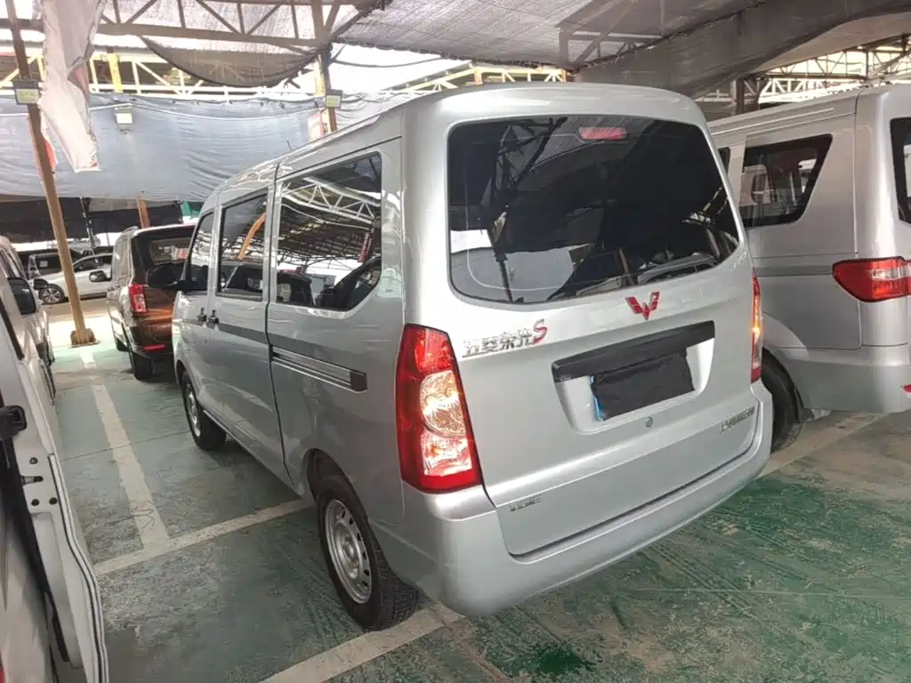 Wuling Motors Wuling Rongguang S 2024 2023 1.5L Base 5/7 Seater