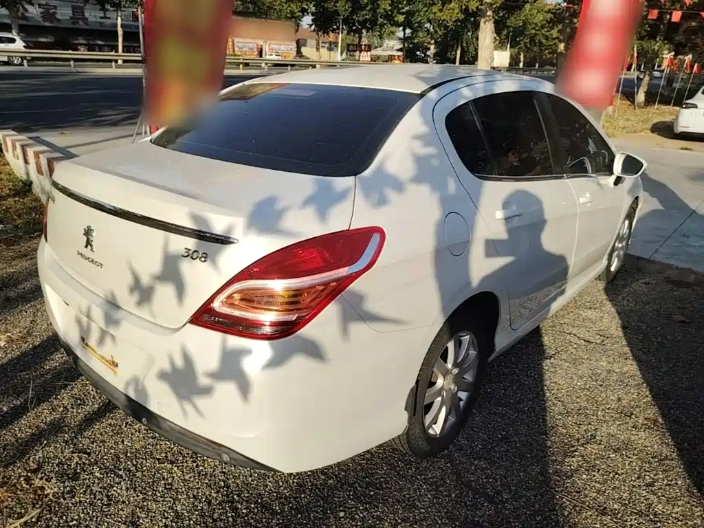 Peugeot 308 2016 2014 Model Joy Edition Classic 1.6L Manual Superior Style
