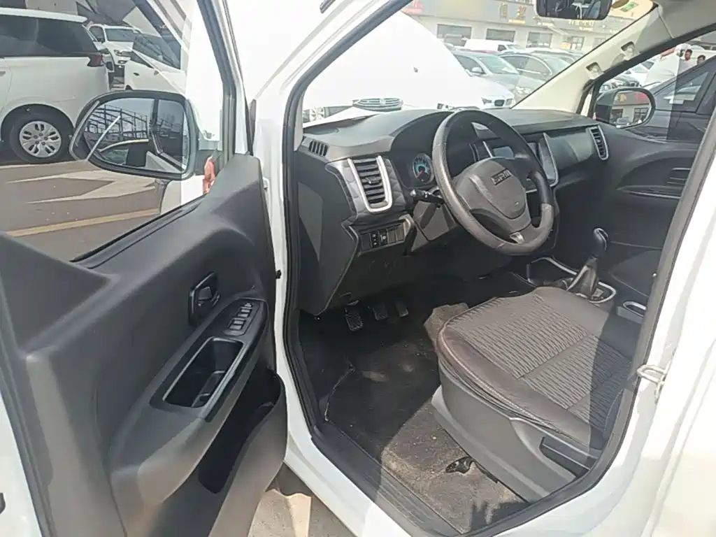 Jinbei Golden Sea Lion M Classic 2024 2024 1.5L Engineering Lion Passenger Van 6-seater